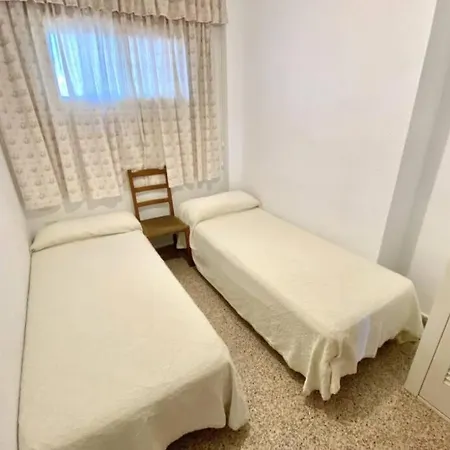 Leo Piso 20 4 Pax Inmobiliaria Leo Playa De San Juan Apartamento *